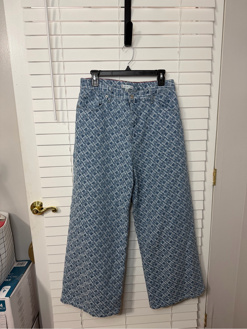 Tommy Hilfiger Light Blue Patterned Jeans With Red Trim
